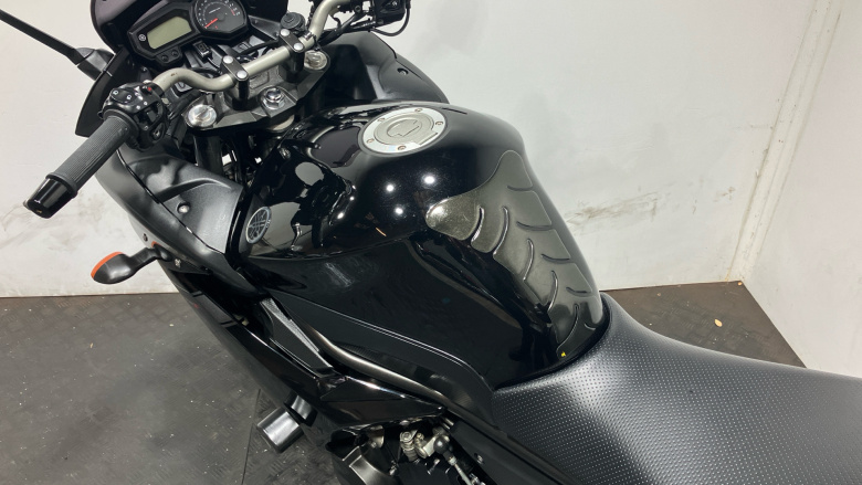 Yamaha XJ 6 DIVERSION ABS (10MY)